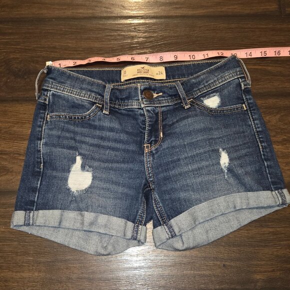 Hollister Dark Wash Blue Midi Distressed Jean Shorts, Women's Size 0 (W24) - Picture 6 of 7